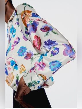 Zara floral blouse
